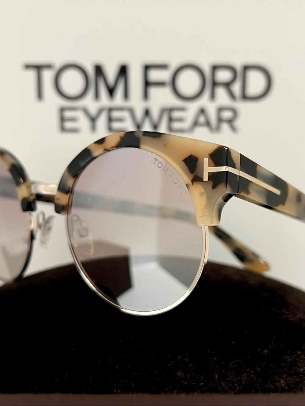 Tom Ford TF608 Alissa-02 Sunglasses | 56G Blonde Havana Tortoise | Authentic